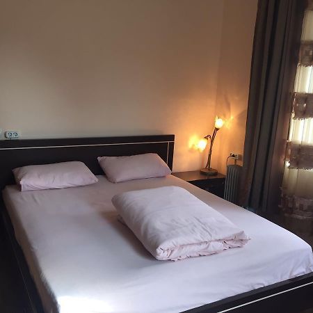 Almaty Backpackers 호스텔 외부 사진