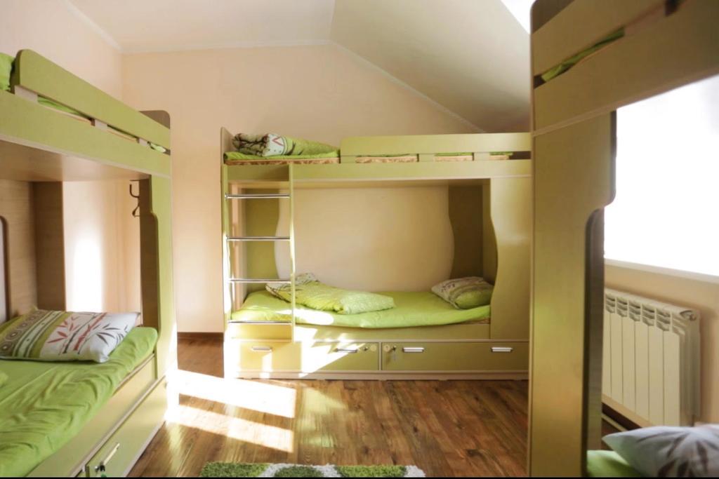 Almaty Backpackers 호스텔 외부 사진