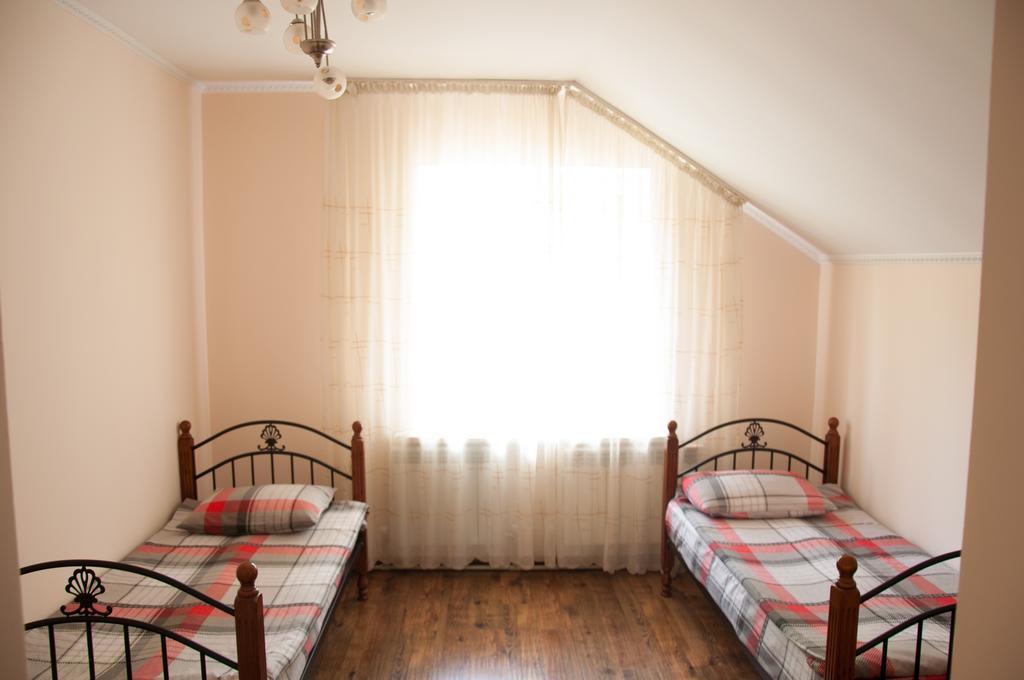 Almaty Backpackers 호스텔 객실 사진