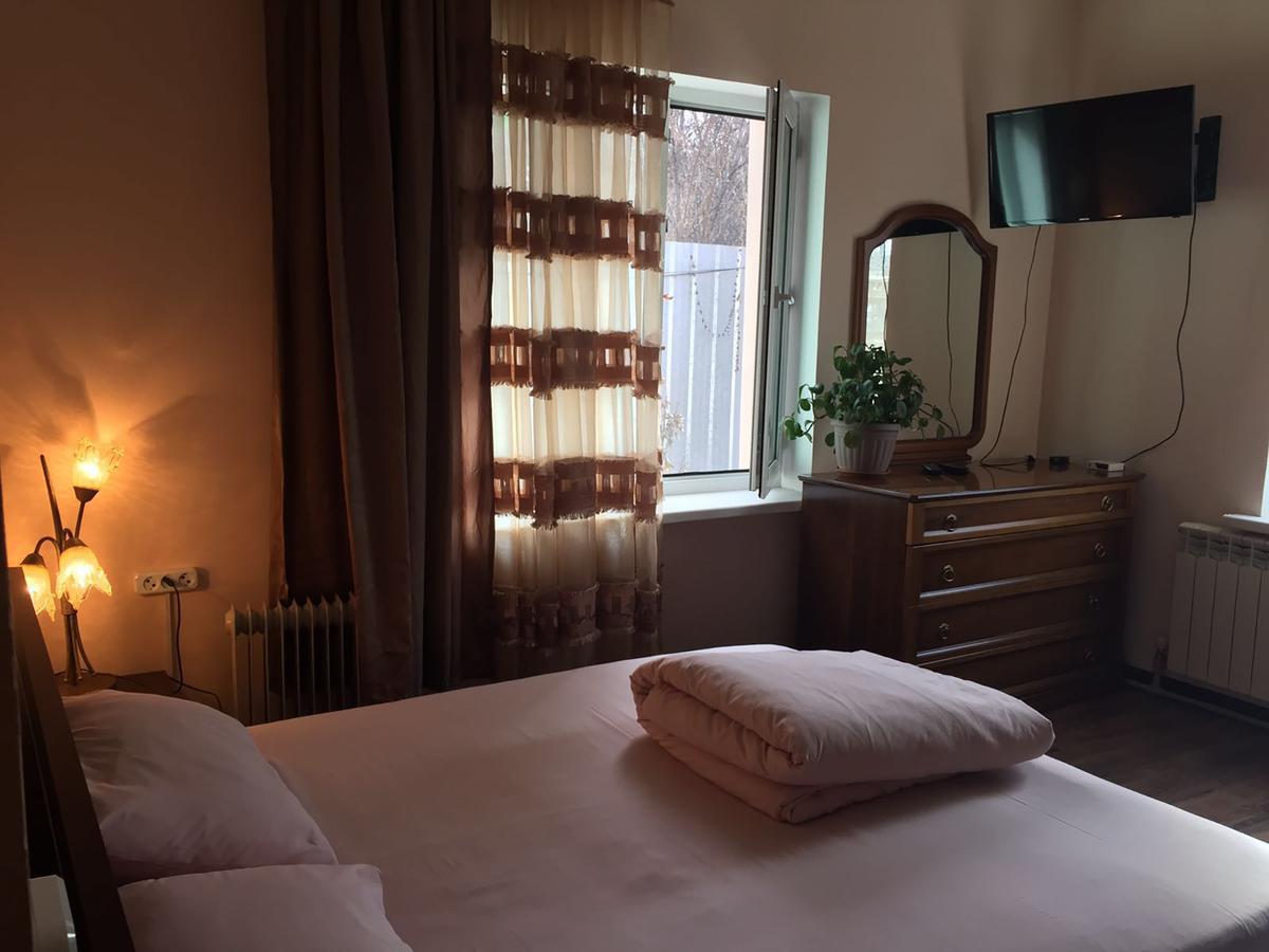 Almaty Backpackers 호스텔 외부 사진